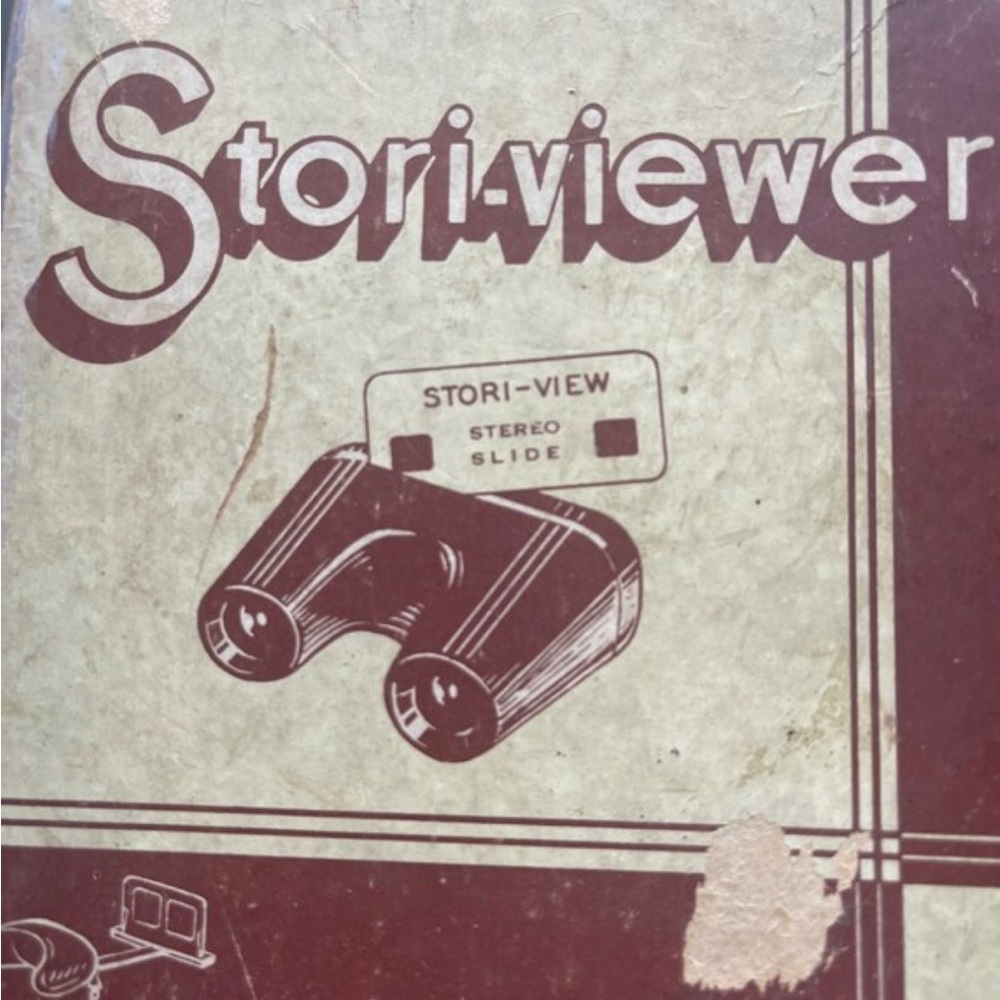 An Antique Bakelite Stori-Viewer Like New Projector in it’s Original Box & cards
